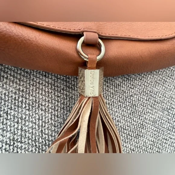 Dolce Vita Brown Crossbody Bag with Woven Design - Picture 5 of 16